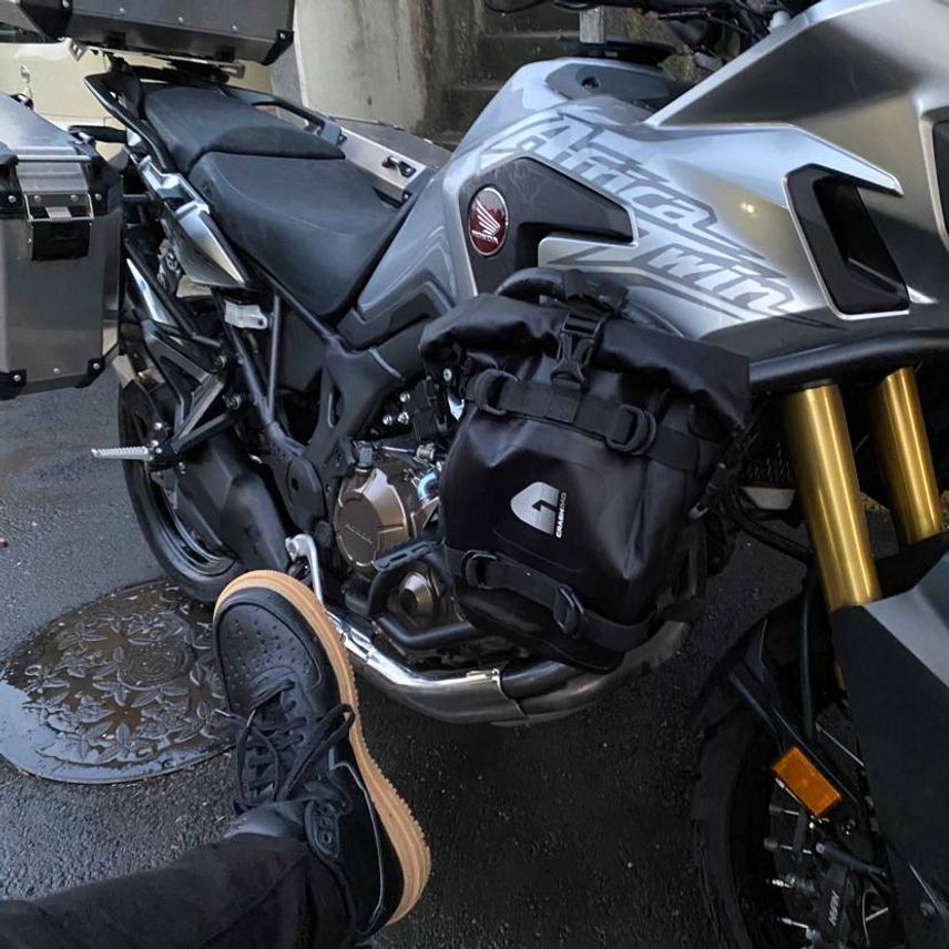 バイク用におろしました。
かなりしっかりしてるのでバイク用でも問題なし!
ソ