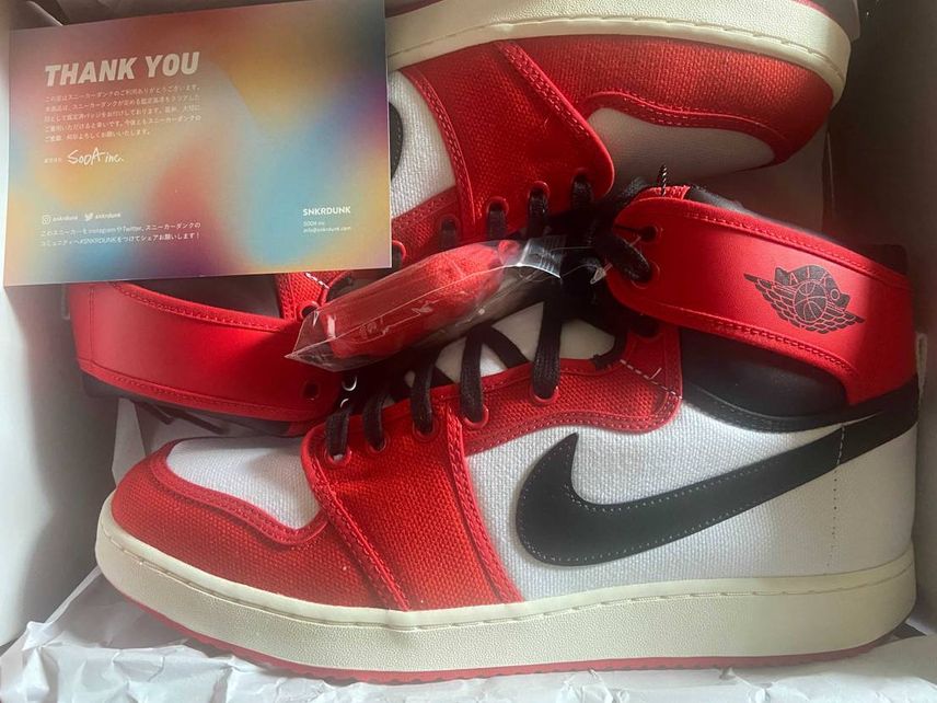 AJ1KO届きました!
子供の頃に憧れたシカゴカラーが遂に手に入りました😊