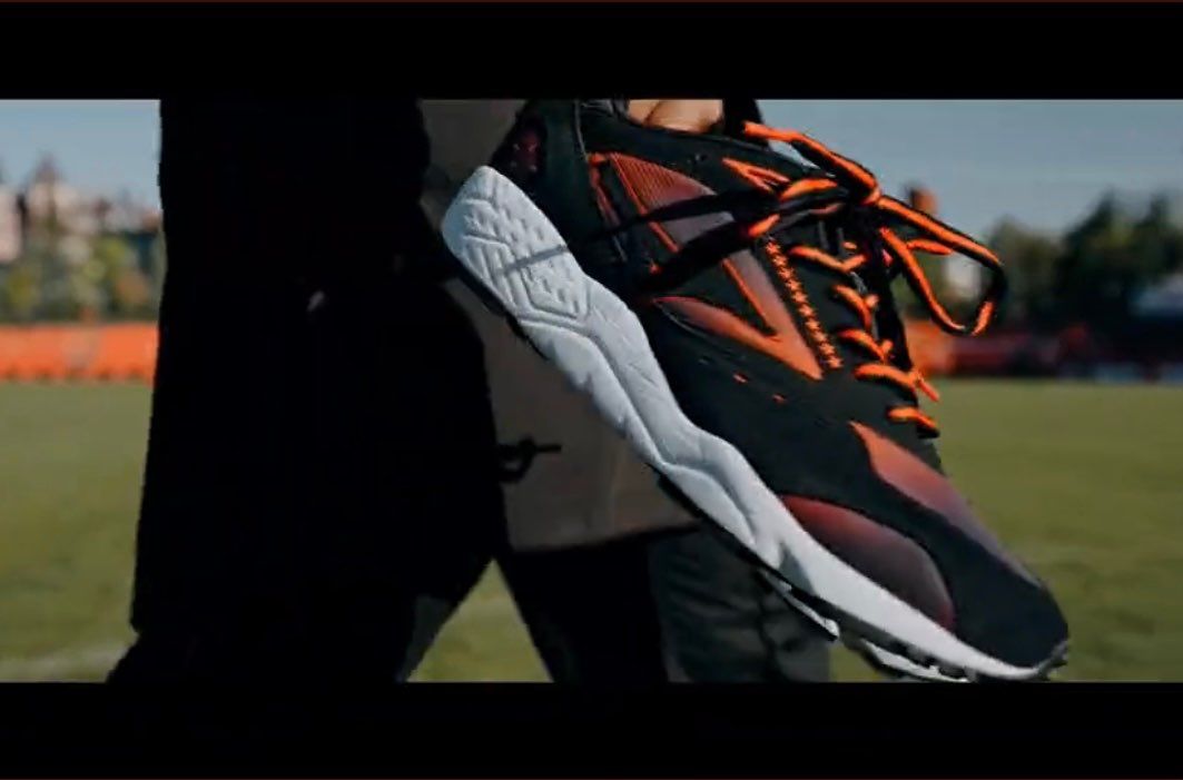 このミズノのスニーカー
めっちゃ気になる‼️