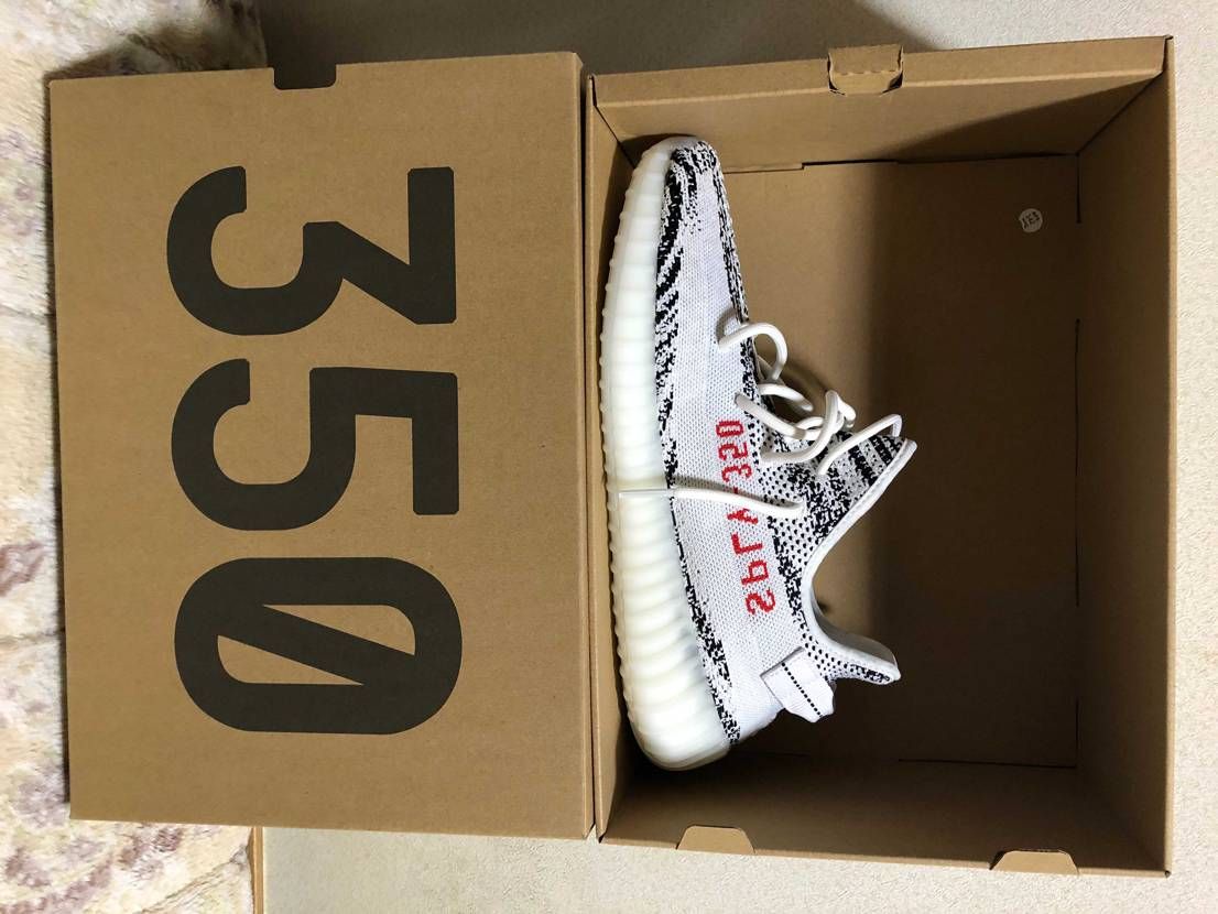 Yeezy boost初めて買ったけどめっちゃかっこええ！！