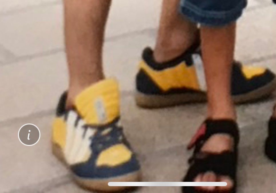 亡くなった父が履いていたスニーカーを探しておりました。
たくさんの方々が調べて