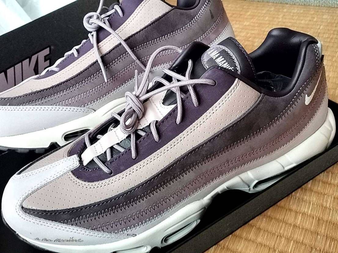 アママ95ステキすぎる😶
光ってないASICSこちらもステ