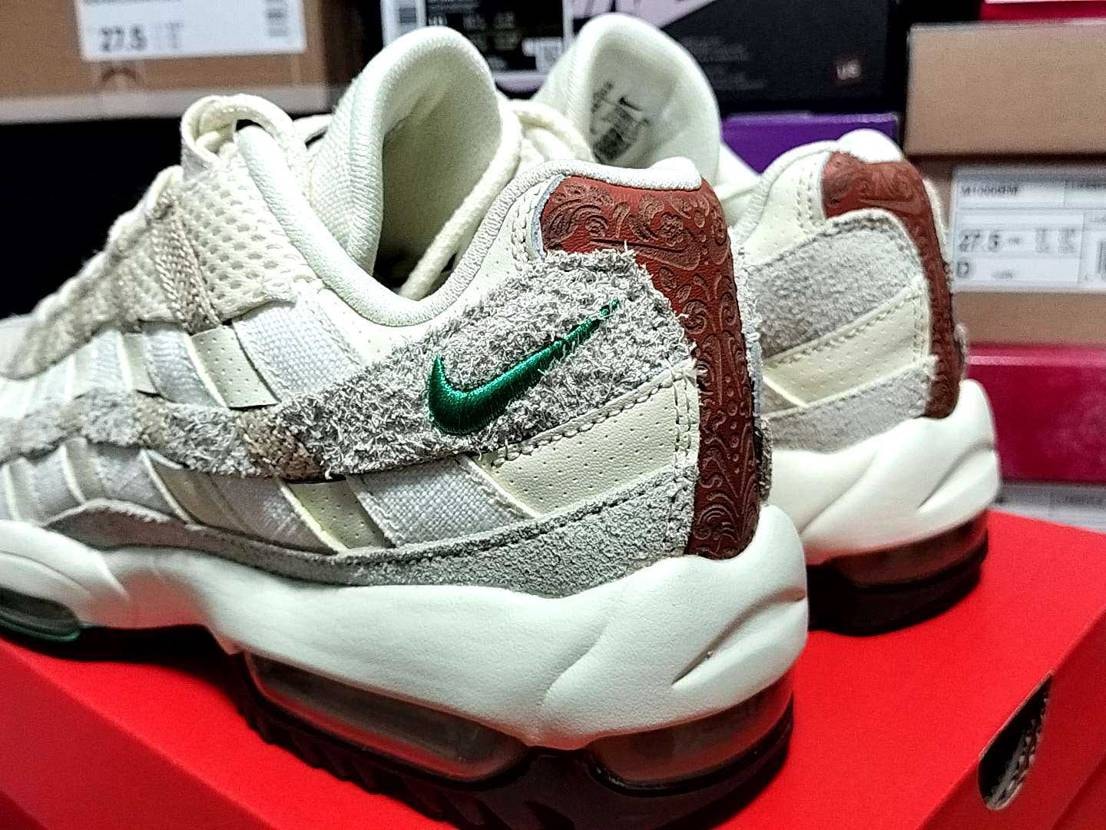 いいケツしてる😶
こりゃたまらん😶