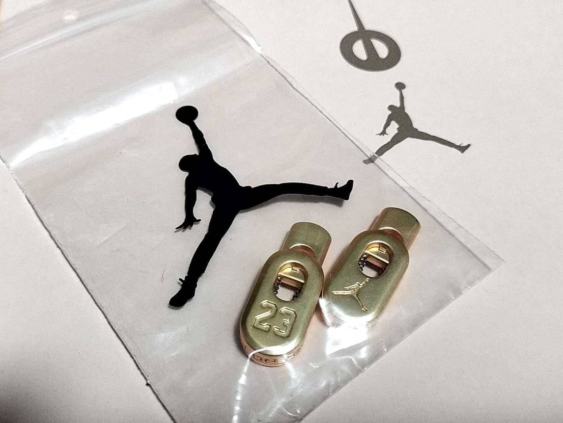 欲しかった靴をセールで購入😶
最近サッカー関連の靴買いがち