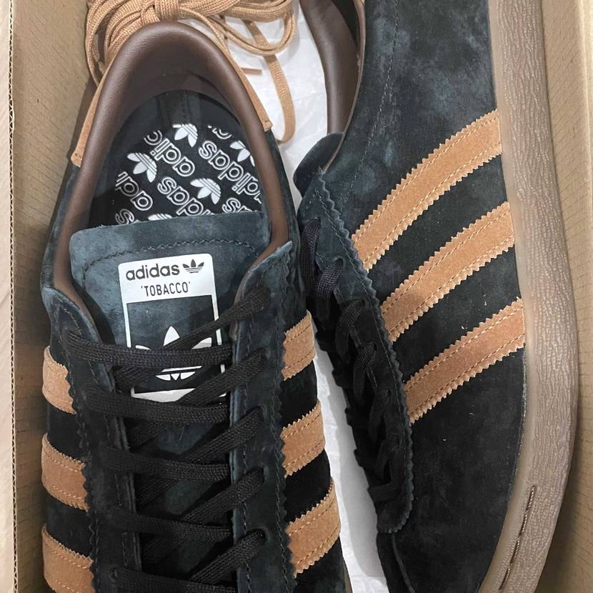 タバコのレトロ感はそのままに、KICKS LAB.らしい渋さと抜け感がドンピシャ