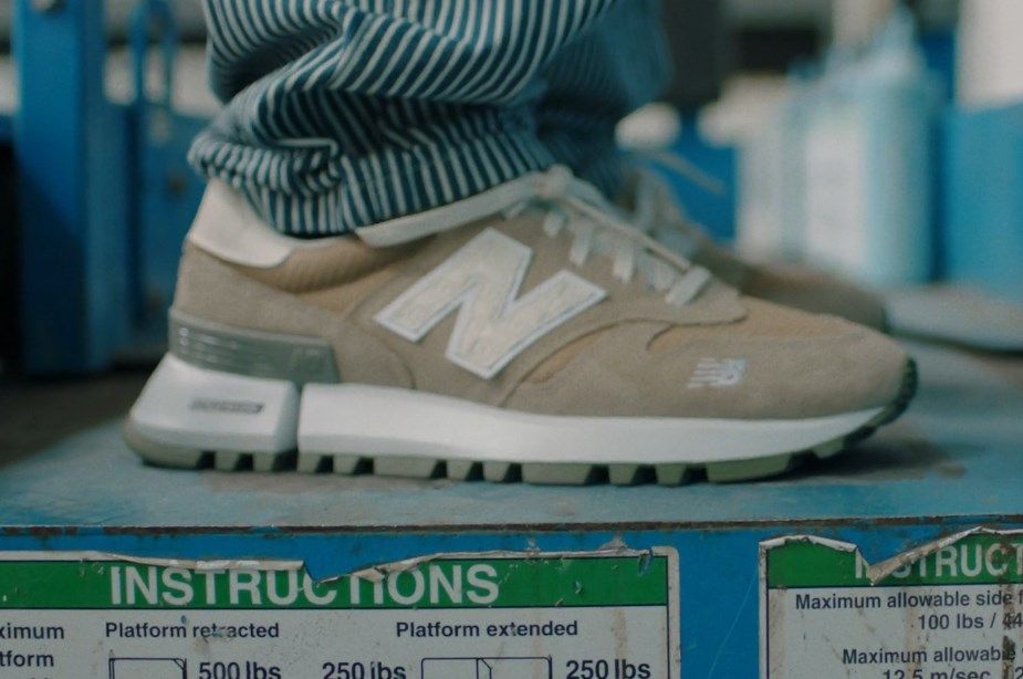 光源によって見え方違うでしょうけど、やっぱり自分はナチュラルカラーが欲しいですね