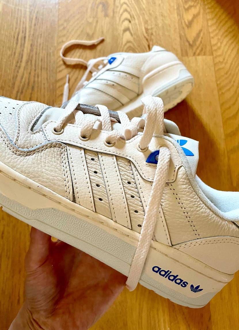 adidas rivalry low premium。二度の