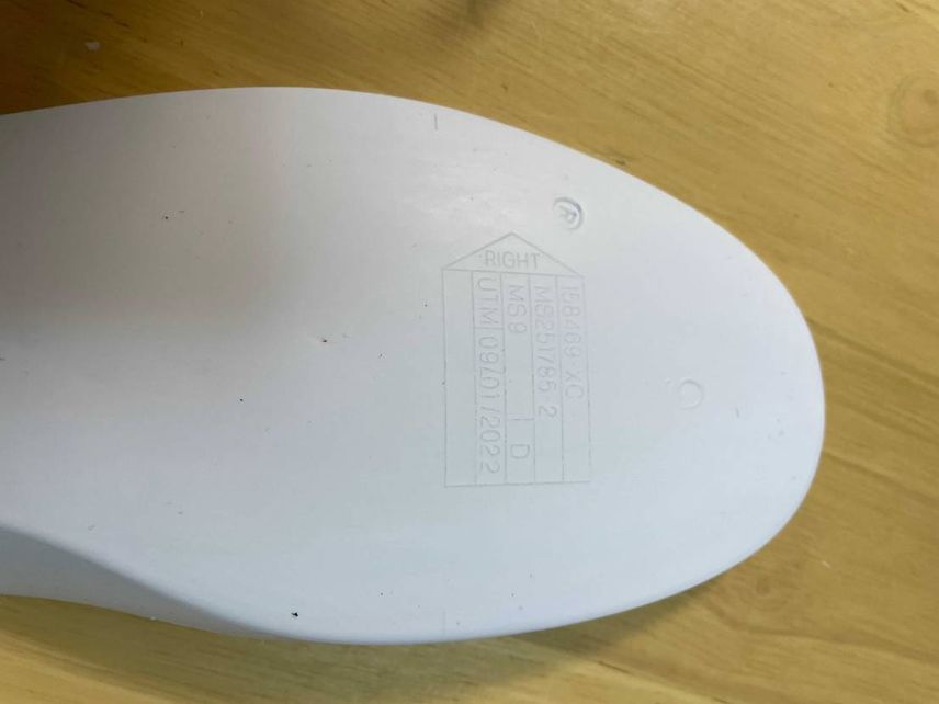 85のインソールってこんなんでしたっけ?
よろしくお願い致します🤲