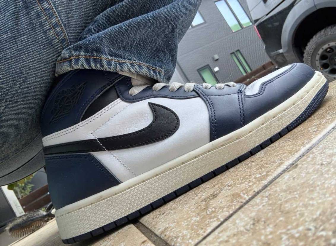 皆さんこんばんは✨
思い出は〜いつの日も〜雨〜☔️🎤
い