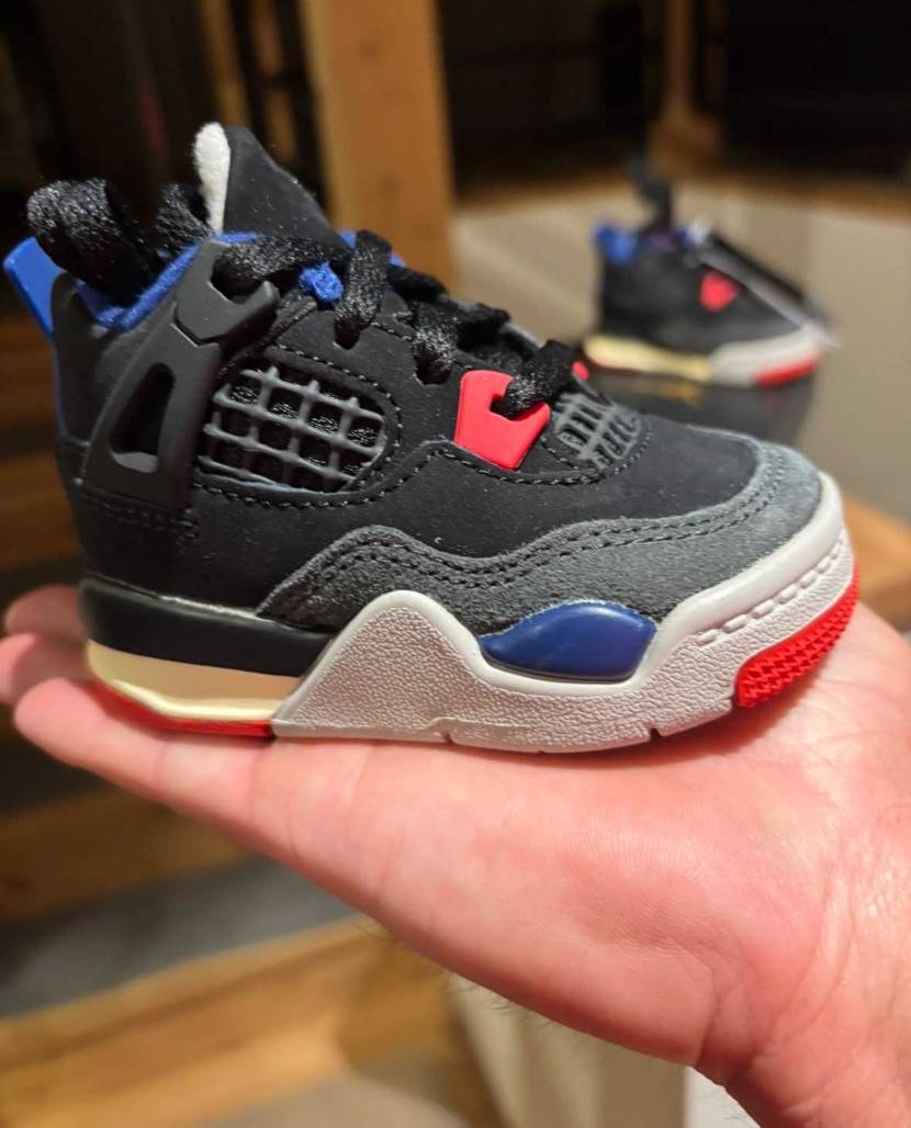 皆さんこんにちは✨️
今日はいい天気ですねぇ😊🌞
紅葉見