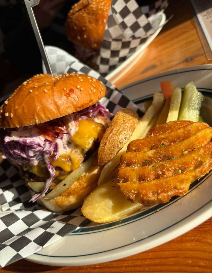 皆さんこんにちは✨️
今日は暖かく日中パーカーおじさん出来