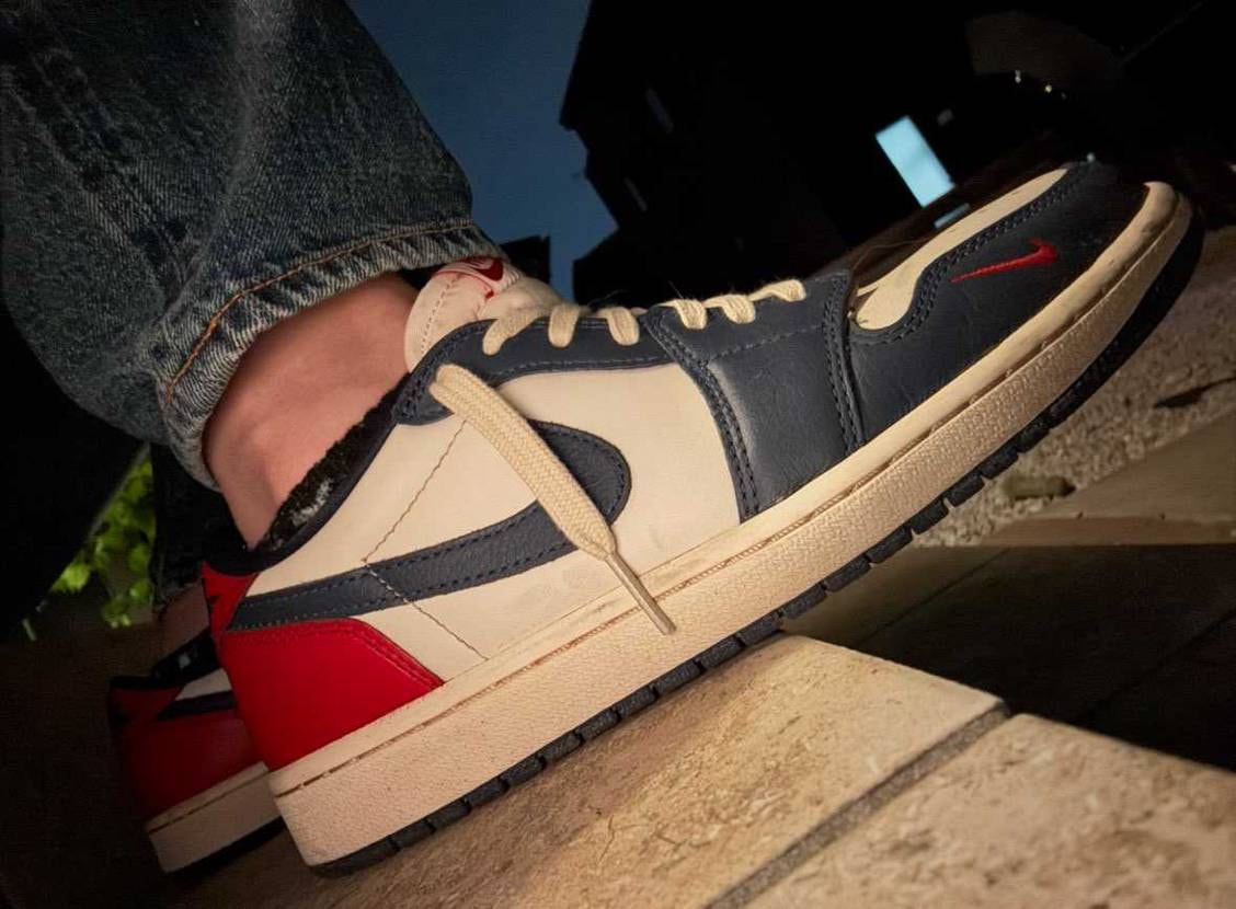 皆さんこんばんは✨
本日自分の不注意でジムで思いきしバーベ