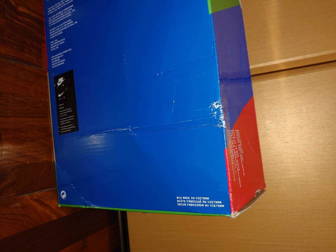 箱が箱が言う人いるから最近スットコから届いたやつな。
配送