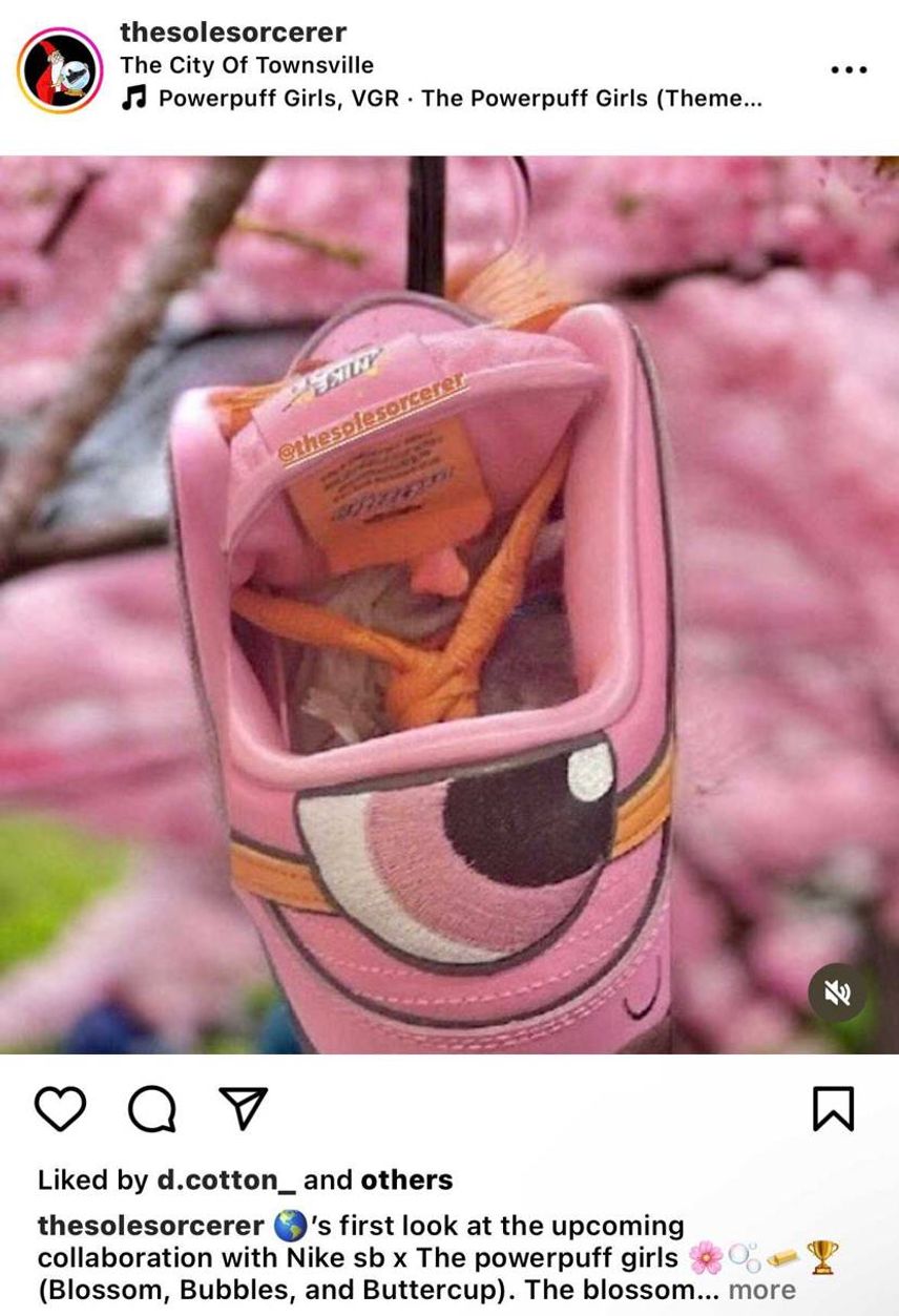 本物かわからないけど目がすごい