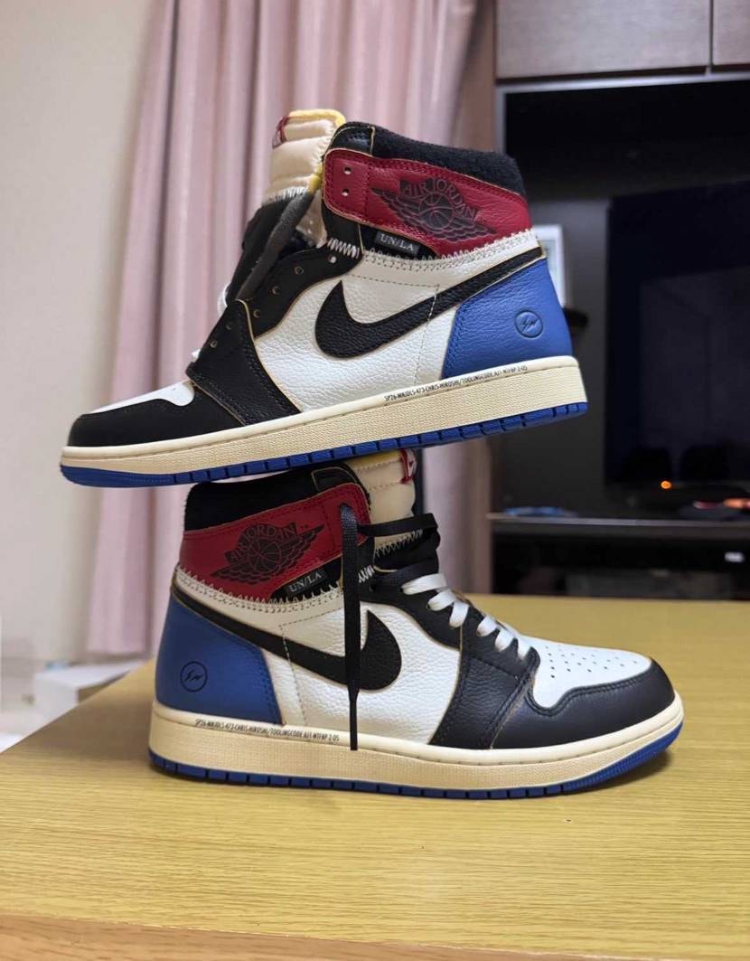 悩んだ挙句白黒で
明日履いてみよう。23℃はﾀﾋぬ！