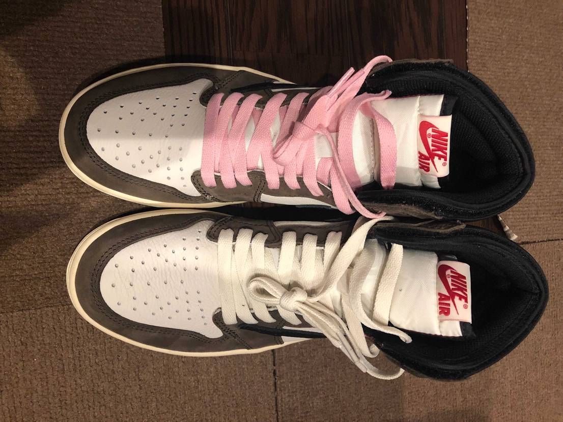 ピンクは確定！もう一つ白か黒かどっち派ですか？