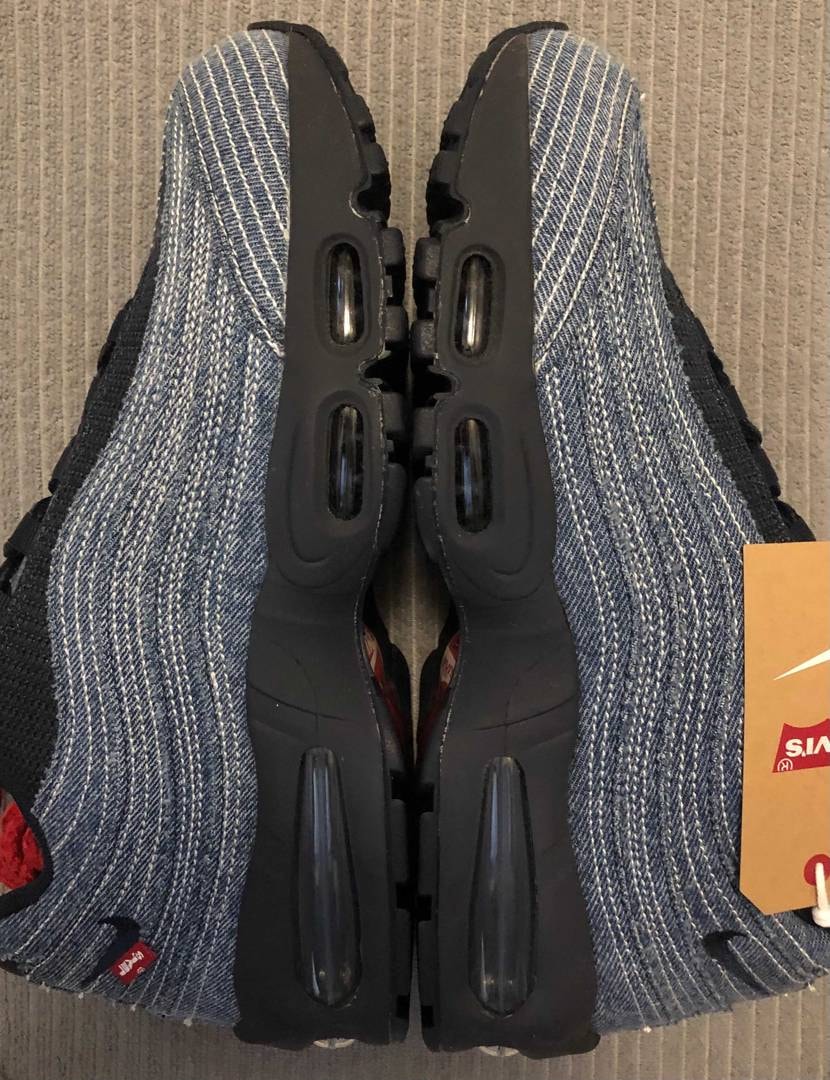 Levi's × Nike Air Max 95 OG "D