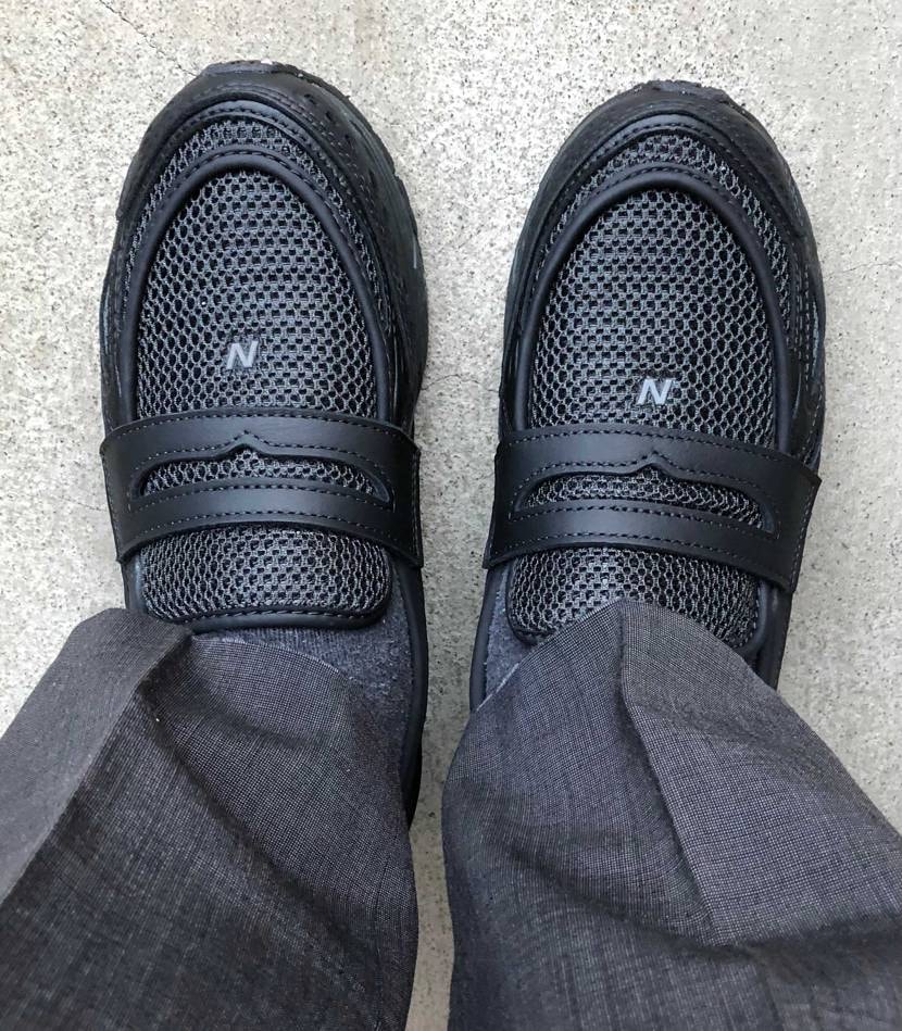 おはようございます😃 今日の通勤靴はU1906LAIで初履き1日目🤔じっさいに履