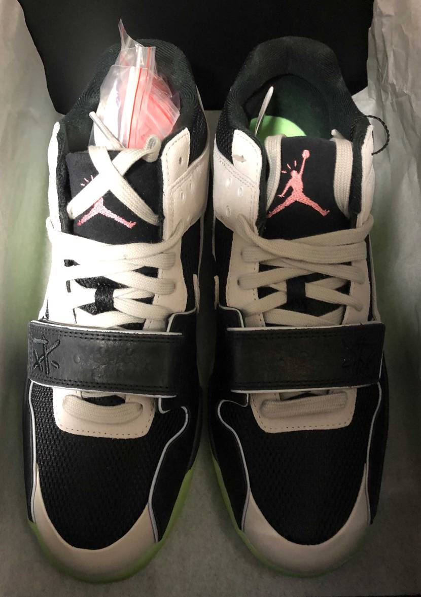 Travis Scott × Chase B × Nike 