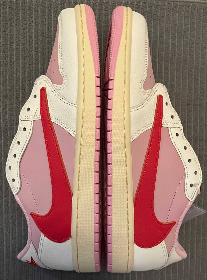 Travis Scott × Nike Air Jordan