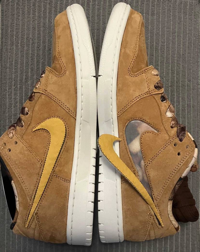 NOTE Manchester × Nike SB Dunk