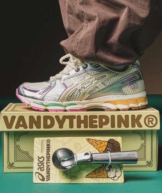 VANDY THE PINK × ASICS Gel-Kay
