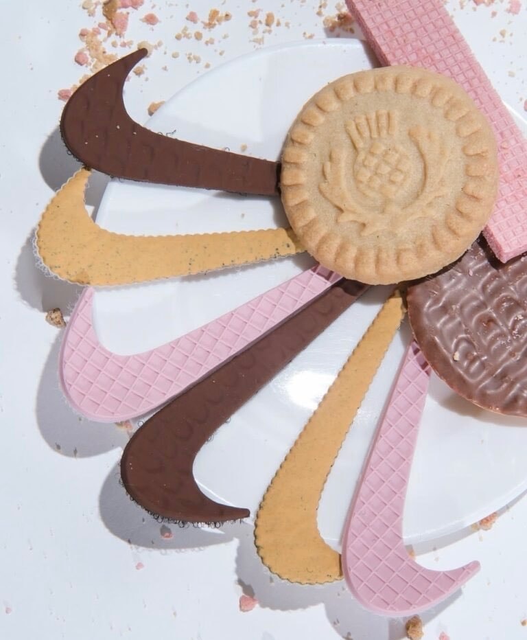 NOTE Manchester × Nike SB Dunk