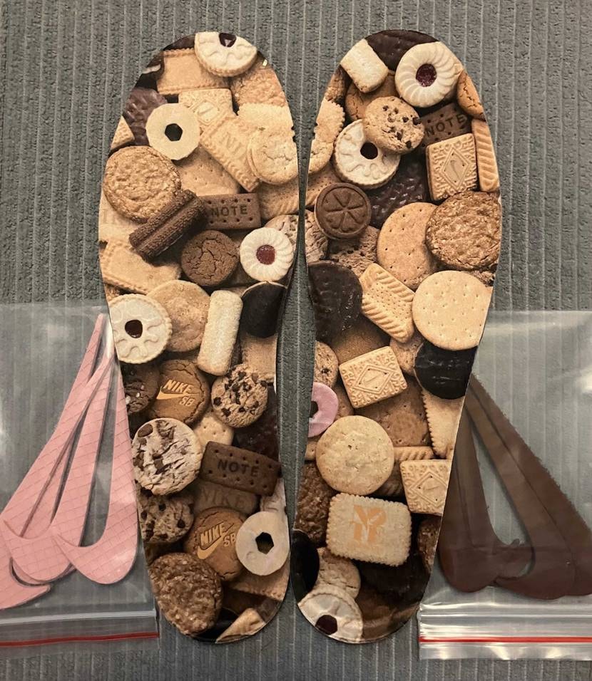 NOTE Manchester × Nike SB Dunk