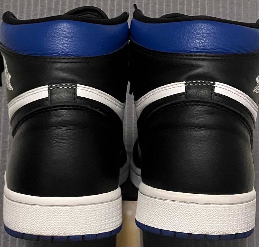 こんばんは😀
 Nike Air Jordan 1 Ret