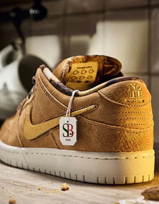 NOTE Manchester × Nike SB Dunk