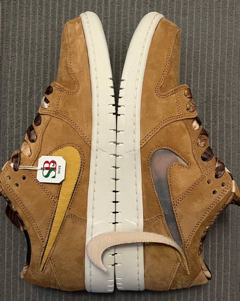 NOTE Manchester × Nike SB Dunk