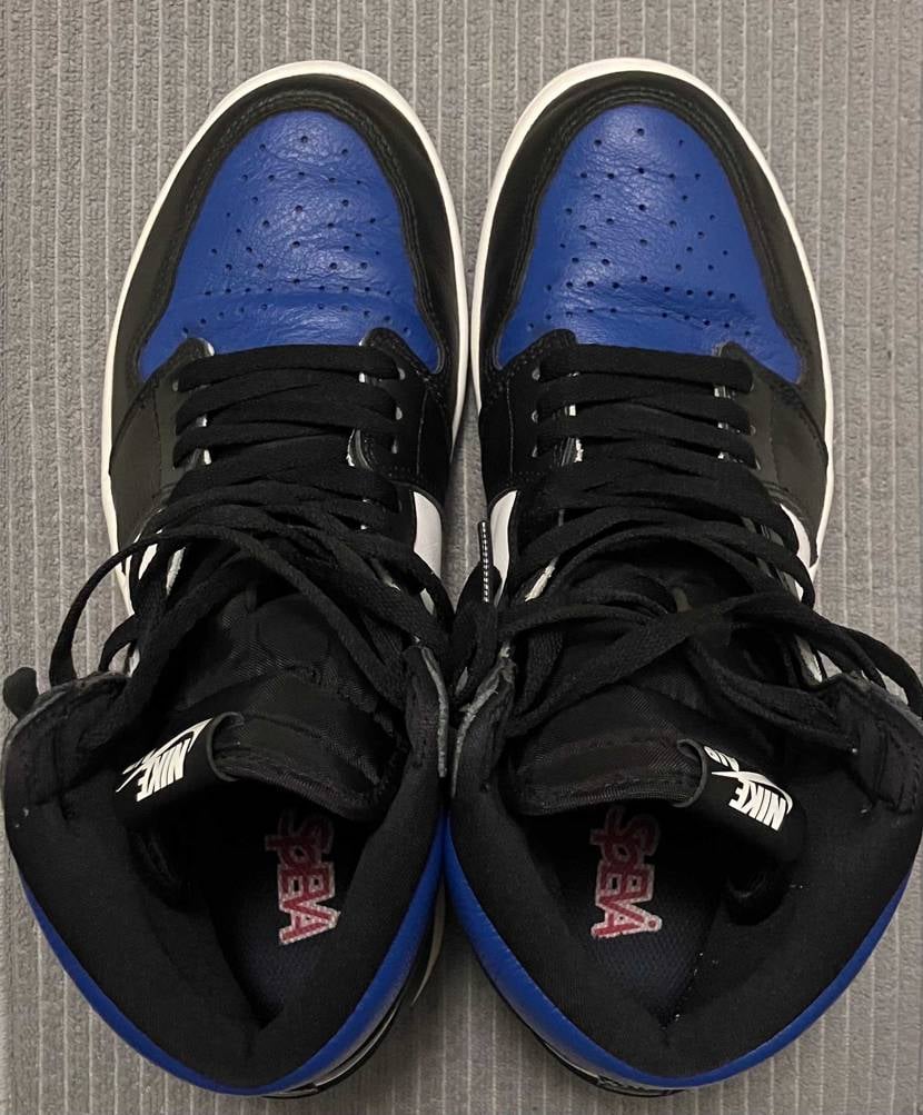 こんばんは😀
Nike Air Jordan 1 Retro High O