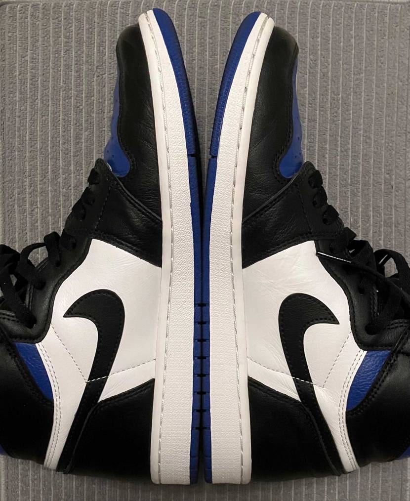 こんばんは😀
 Nike Air Jordan 1 Ret