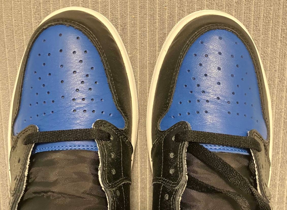 こんにちは😀
ようやく自分にもAJ1 "Royal" が到