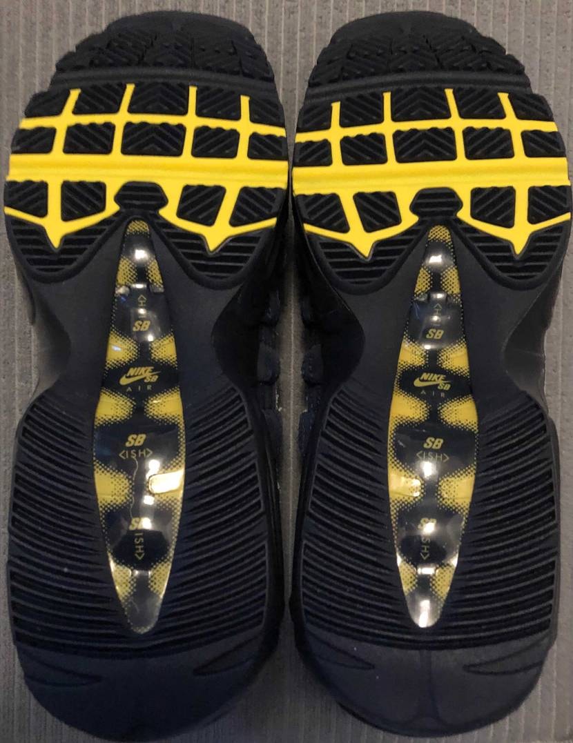 コストンSB95(HQ8492-400)😄
路面が濡れていて丁度よかったので、