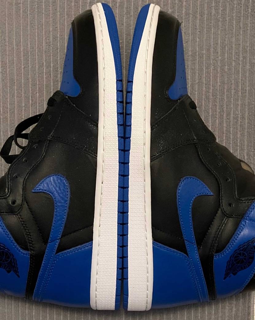 こんにちは😀
ようやく自分にもAJ1 "Royal" が到