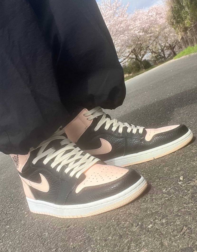 皆さまこんばんわ！
🌸シーズン遅くなりましたがこの👟と🌸