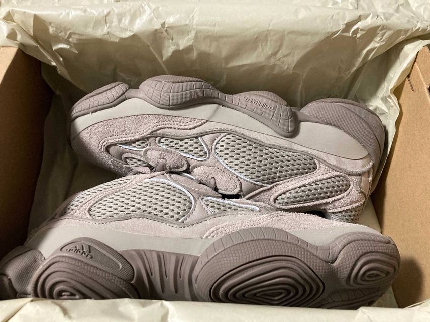 YEEZY 500 Ash Grey 納品。
1端末は流石に厳しいかと思われた