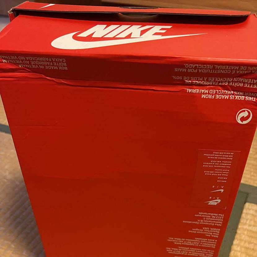 エアマックス95OG solar red 28.5cm
新