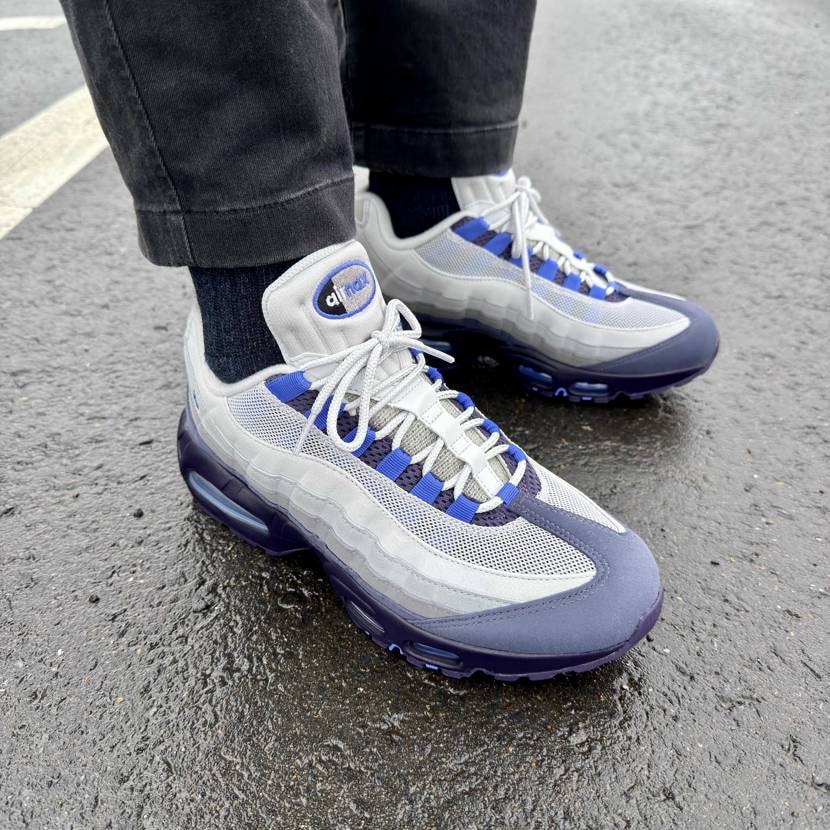 先日、Nike Harajukuの店頭で運良く購入できたAM95✌️
イエグラ