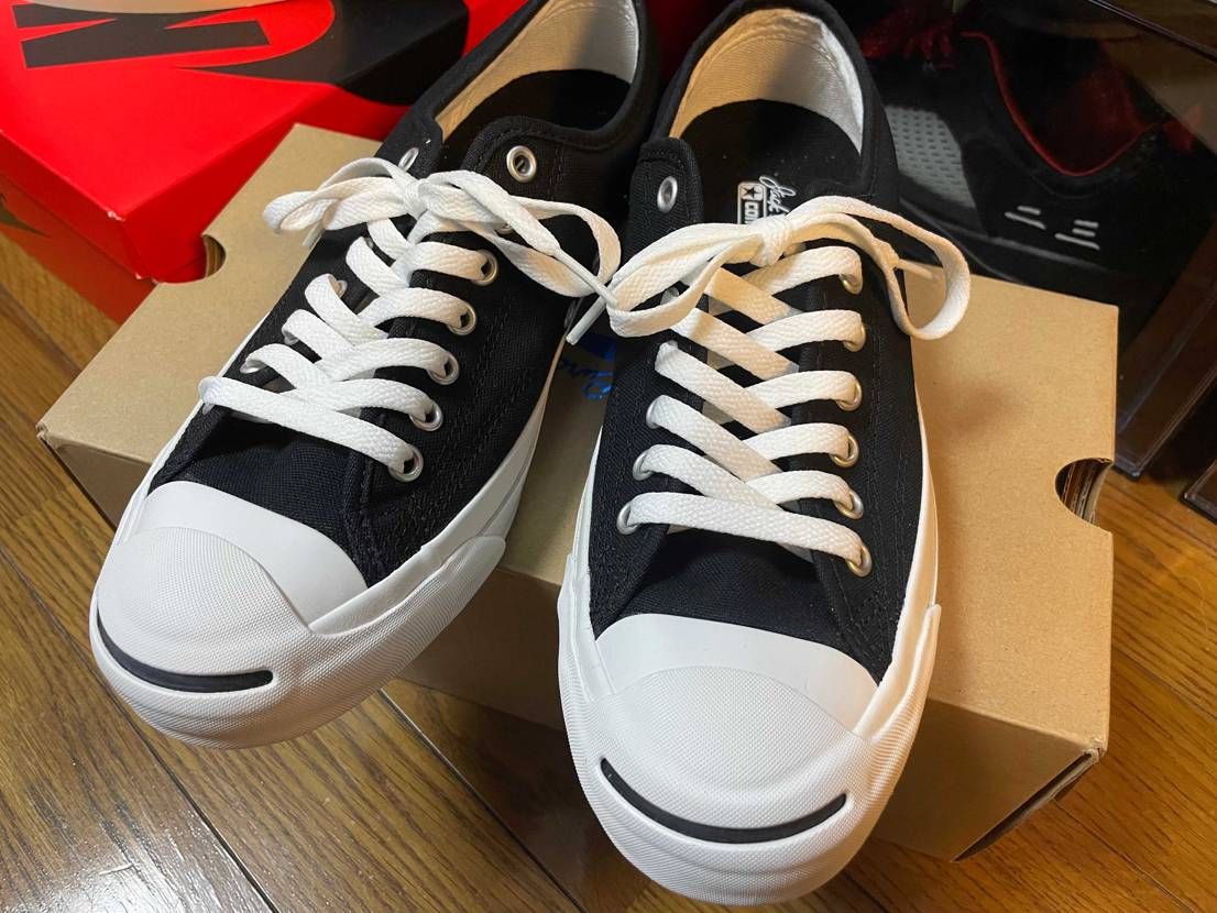 ジャックパーセル買いました
派手なスニーカーも良いけど、ベーシックなのが一足あ