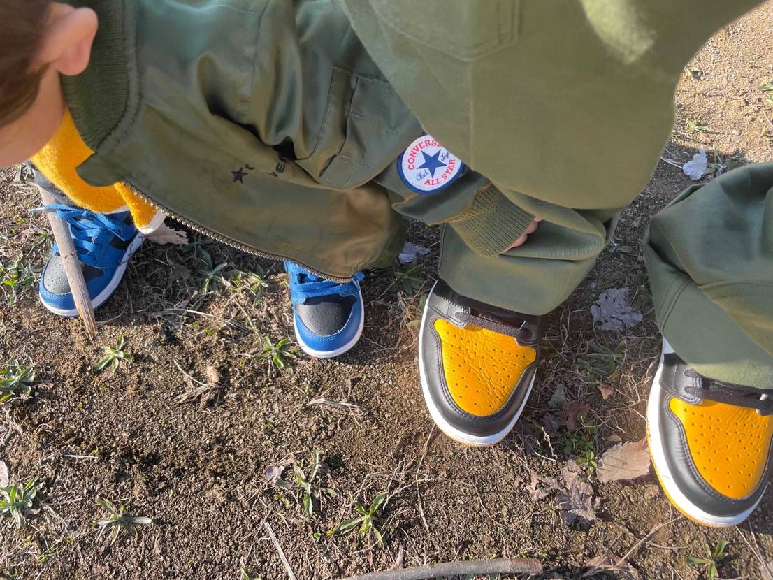 息子と公園遊び
子供は木の棒掴みがち！