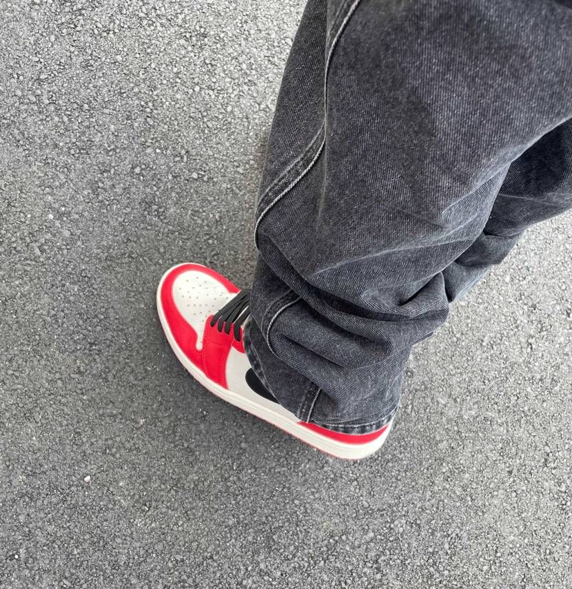 スニーカー好きになってまだ3年ほどですがまさか自分がCHIC