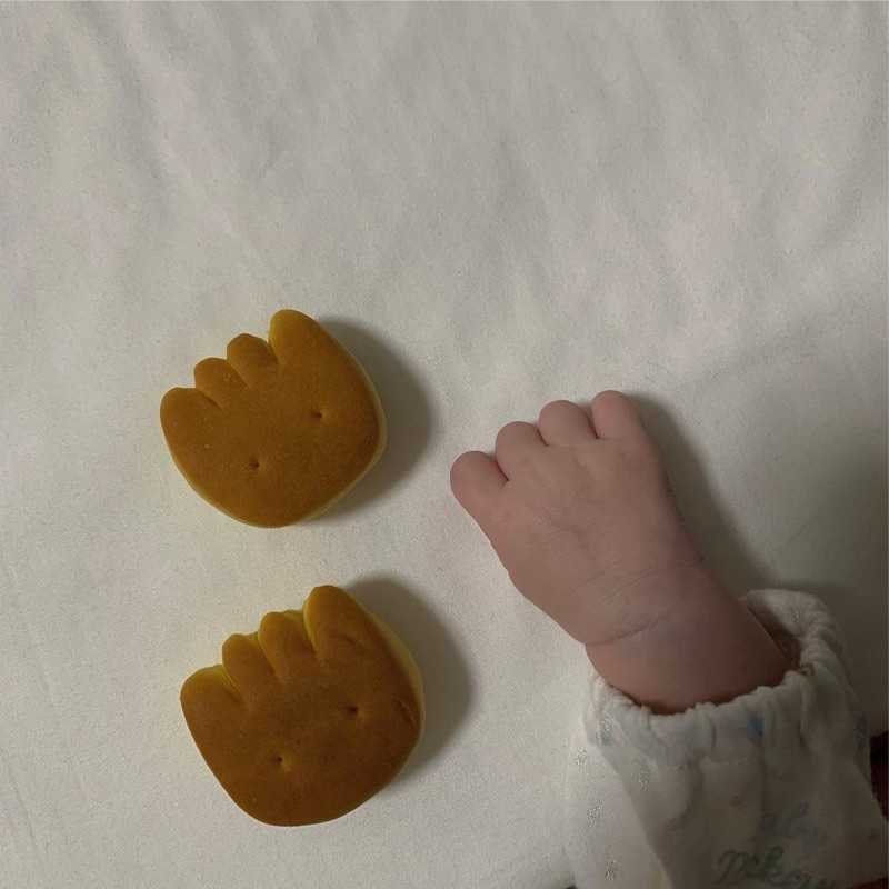 アイナ