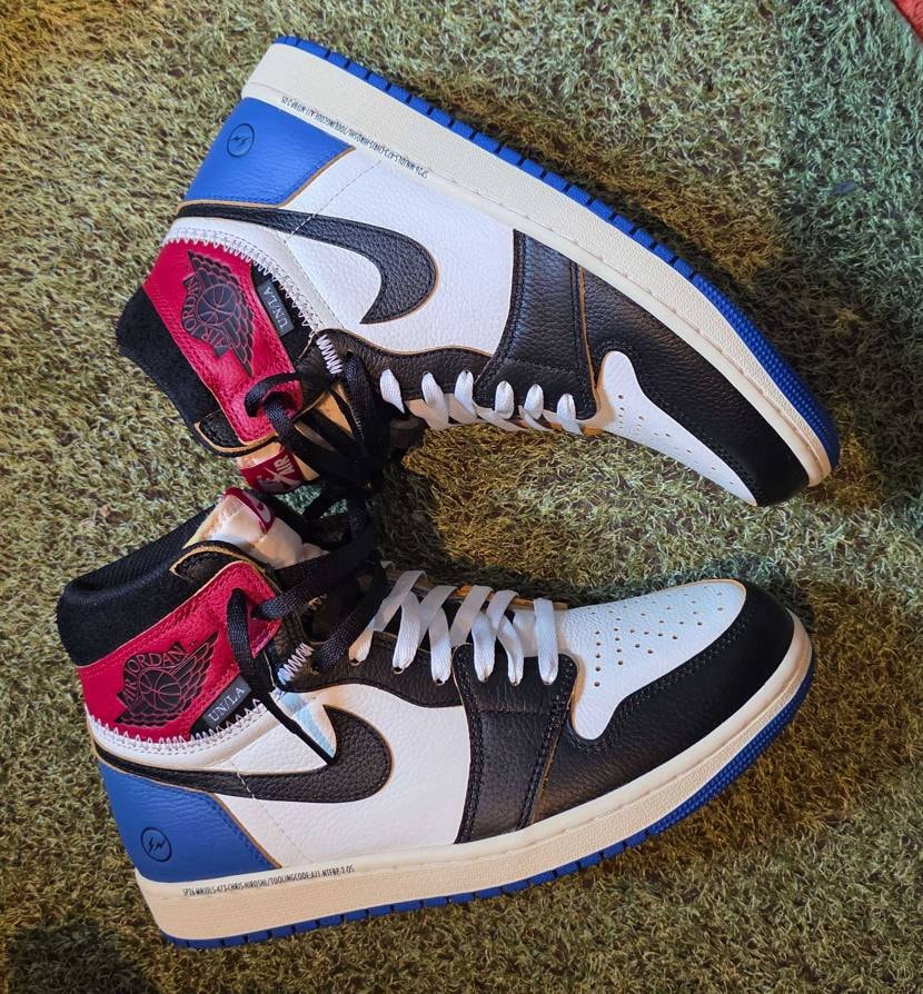 ユニオンデビュー
初ユニオンで知らんけど、シューレース安っぽいのと
ウイング