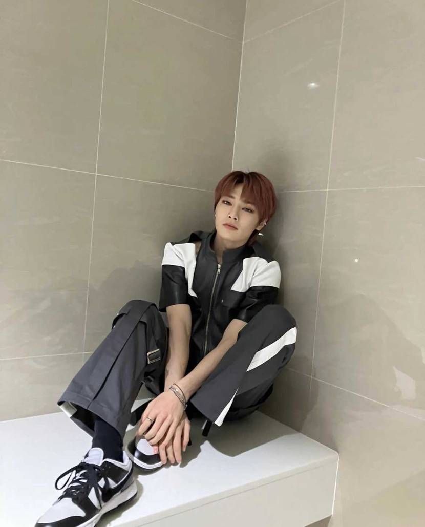 k-popアイドルstraykidsのメンバーが履いてました!
人気ないみたい