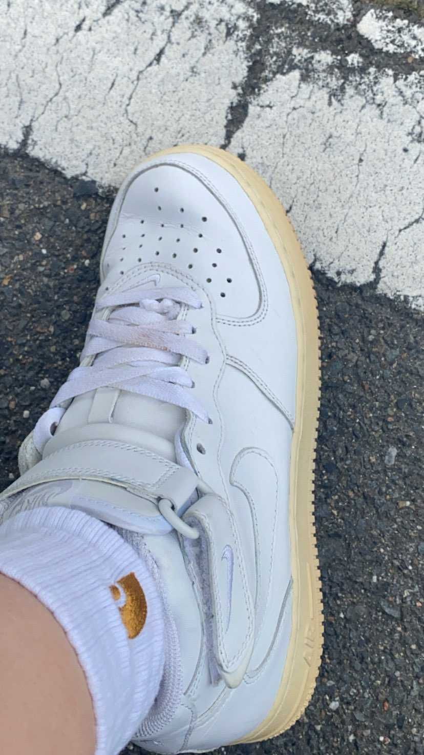 この靴はなんて名前なんでしょう(T ^ T)
友人から譲り