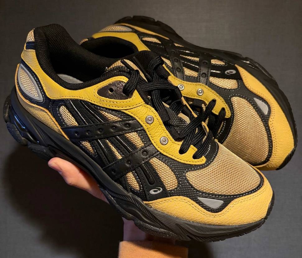 黒×黄大正義。この色味のイエローは普通に合わせやすい上に外しにもなるカラーだし最