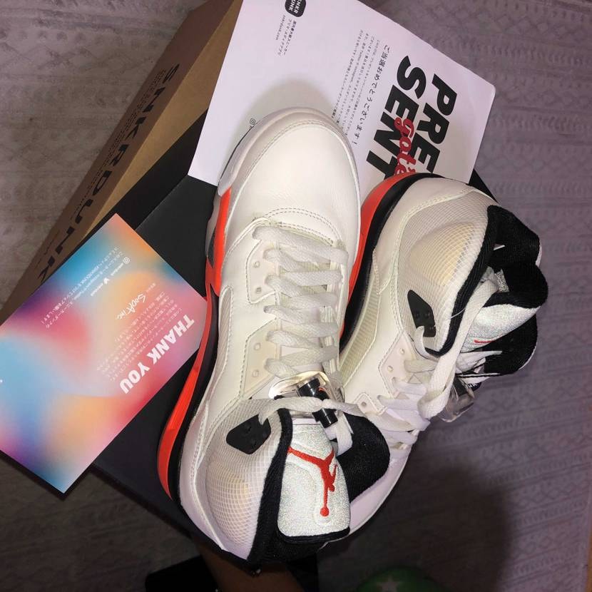 スニーカーダンクさんのプレゼントキャンペーンで当選👏🏻💗
数多くの応募者がある