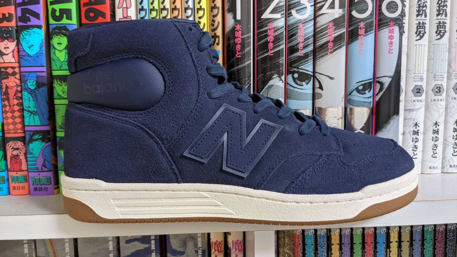 BB480ってやつ適当に買ったけどボテっとしててかわいい
履き心地も良い